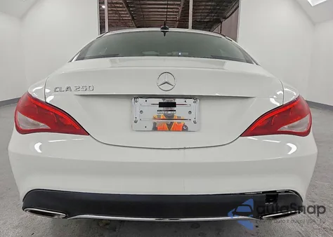 2019 Mercedes-Benz Cla 250 z USA, uszkodzony, nr VIN WDDSJ4EB2KN754021